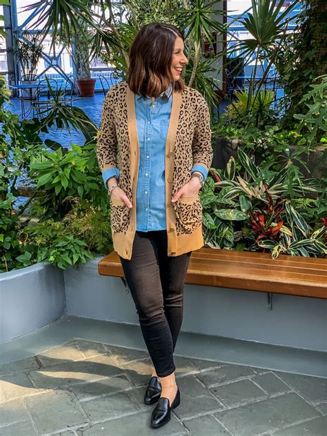 How To Wear Leopard A Guide To Wearing Leopard 3 Ways How To Wear