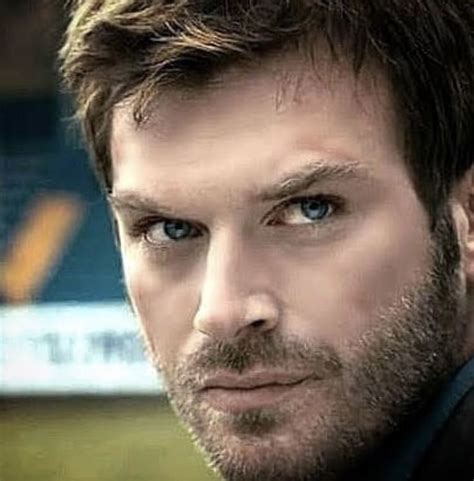 Kıvanç Tatlıtuğ Kivanç tatlitug Actor model Turkish men