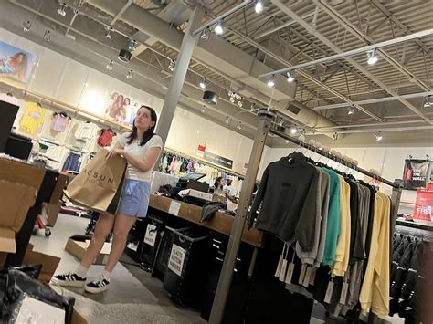 Thin Shorts On This Brunette Short Shorts Volleyball Forum