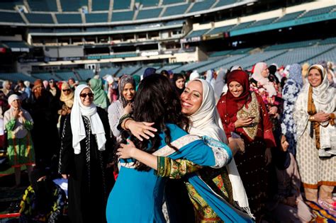 34 Stunning Images That Capture The Beauty Of Eid In America Huffpost Religion