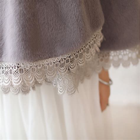 Gray Lace-Trimmed Warm Wedding Gown Shawl – Ballbella