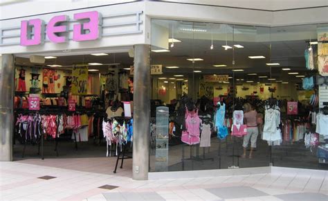 Fourth Grade Nothing: Remember Deb Shops at the Mall?