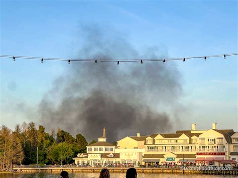 BREAKING: Dumpster Fire, Black Smoke Seen Rising Behind EPCOT in Disney ...