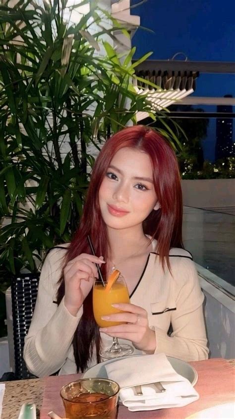 Bini Bini Mihka In Fake Photo Short Hair Pretty Brunette Red Hair Pictures