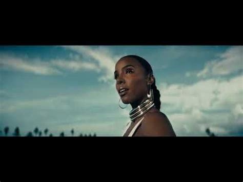Kelly Rowland Serves Steamy Hot Coffee In New Video Essence Kelly Rowland Steamy Kelly