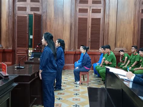 TP HCM Hot girl cùng nhóm bạn lãnh án tù Vì ghen tuông và bạo lực