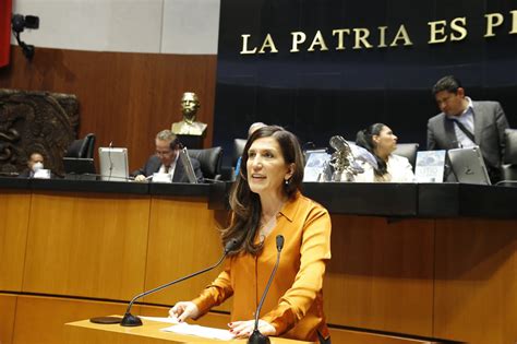 Senadora Kenia López Rabadán Para Presentar El Dictamen A Nombre De La