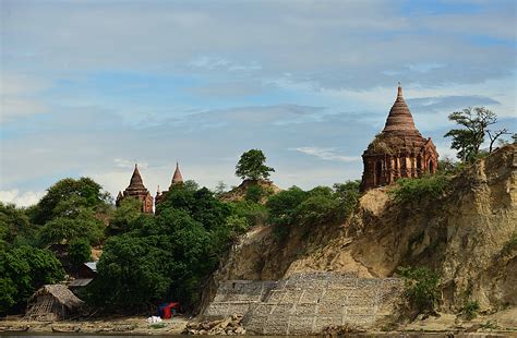 On the Irrawaddy to Bagan - Central Burma