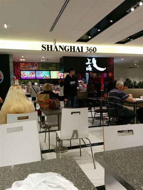 Shanghai 360 Restaurant 100 City Centre Dr Mississauga On L5b 2c9