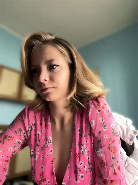 Sexy Blonde Annie 2024 05 09 064858