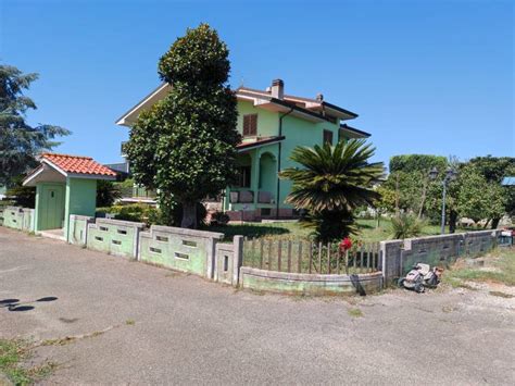 Vendita Villa Unifamiliare In Strada Madonna Giulia 155 Latina Buono