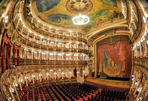 Teatro Amazonas - The Magnificent Teatro Amazonas: A Jewel in the Heart of the Amazon ...