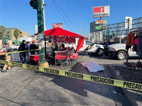 Muere hombre mientras comía en puesto de tacos