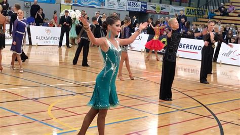 Платье для спортивных бальных танцев - YouTube