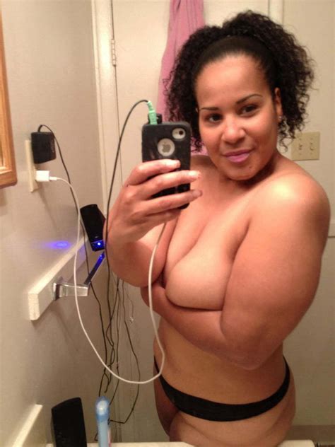 Redbone Milf Shesfreaky