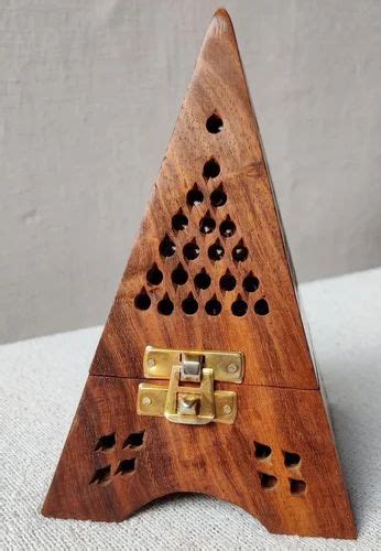 Polished Brown Triangle Sheesham Wood Incense Burner For Jewelry At Rs