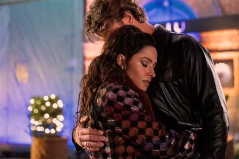 Sex Life Season Ending Explained Do Brad And Billie End Up Together What To Watch