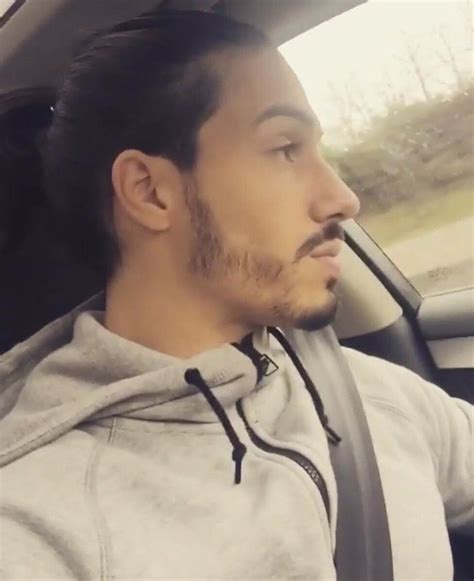 epingle par   van sur pnl pnl rappeur nabil andrieu nekfeu