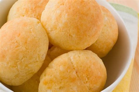 Receita de pão de queijo de micro ondas queijo parmesão para o seu