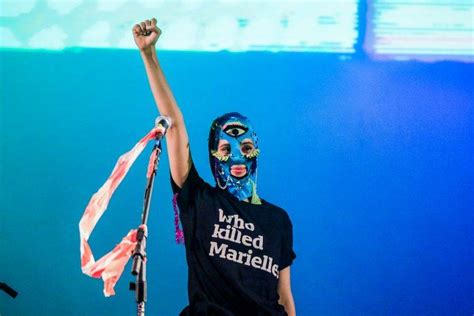 Fora Bolsonaro e Fora Putin marcam tom político de show do Pussy Riot em SP Lineup