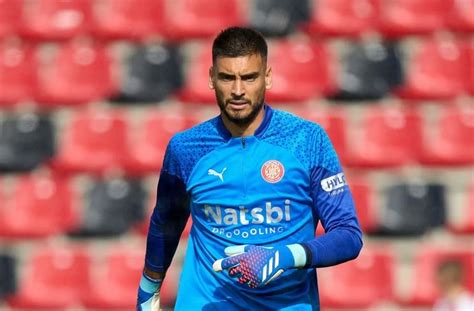 Paulo Gazzaniga Leads Girona To Top Of La Liga After Win Vs Barcelona