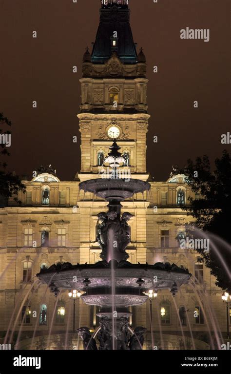 The parliament building of quebec city at night Stock Photo - Alamy