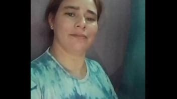 Una Selfie Atrevida Debajo De La Remera Xvideos