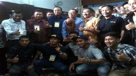 Kunjungan Persib Ke Lapas Sukamiskin Temui Dada Rosada Kacang Jangan