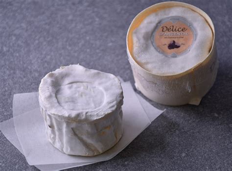 Découvrez La Fromagerie Mini Délice Dargental à La Truffe 100g Le