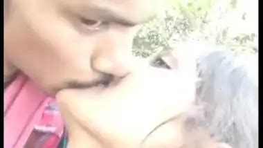 College Sex Gf Outdoor Jungle Fucking Viral Xxx Porn Video