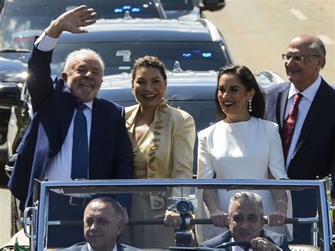 Vídeo Lula Toma Posse Como 39º Presidente Da República Do Brasil