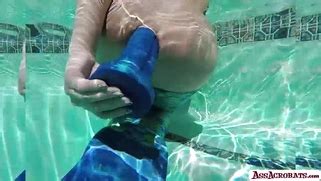 Adriana Chechik Solo Anal In The Pool Porn Movies Movs