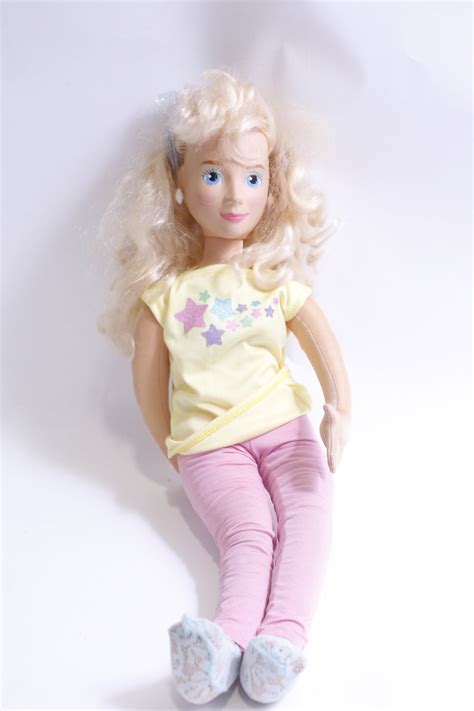 Mattel Hot Looks Doll Blonde Long Hair Yellow T Shirt Pink Pants Dressed Poseable