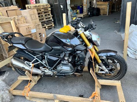 Купить б у BMW R R инжектор передач во Владивостоке чёрный naked bike года на Авто