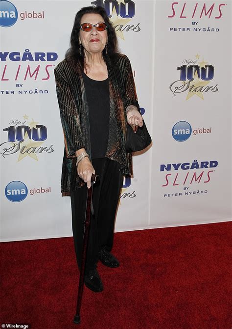 10 Hot Sexy Shelley Morrison Bikini Pics