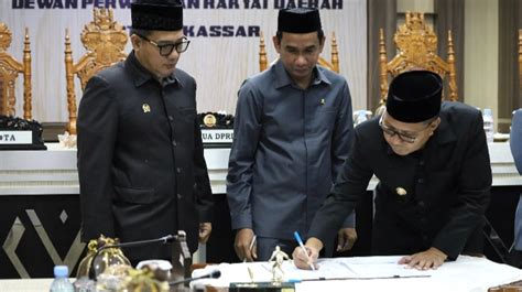 DPRD Pemkot Makassar Sahkan KUA PPAS APBD 2024 Jelang Tengah Malam