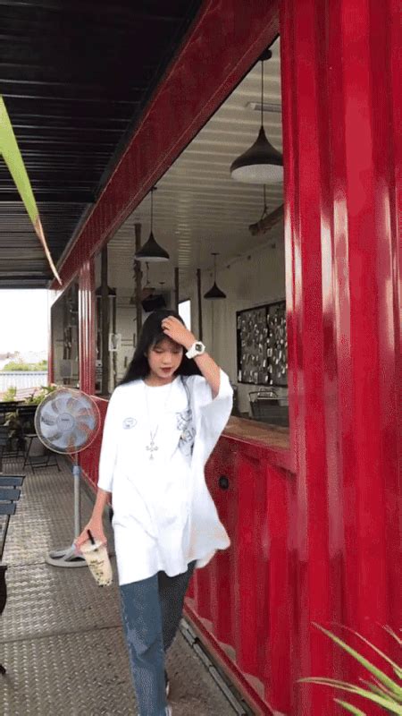 Ho Ra Y L M T M C C A Wyn Anh Hot Girl K C C C Brand X P