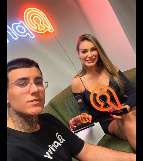 Foto Filho De Andressa Urach Sobre Gravar V Deos Porn Da M E Desde Pequeno Ela Sempre Pediu
