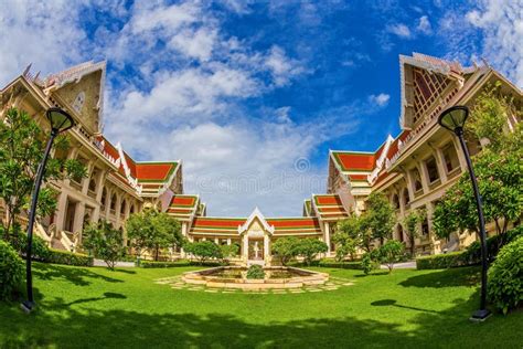 Chulalongkorn University Building