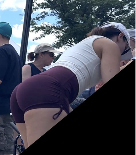 Very Fit Milf With A Phat Ass Ass Forum