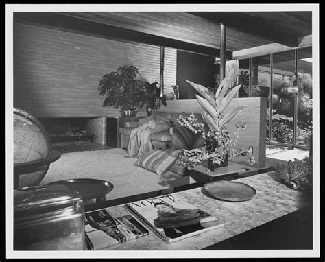 Art Hall House - Neutra Institute for Survival Through Design