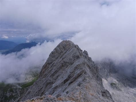 Angekommen Auf Dem Westgipfel Der Dreitorspitze Mit Blick Hikr Org