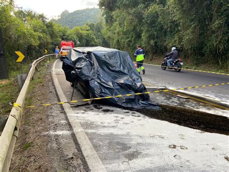 Quatro Pessoas Morrem Em Acidente Na ERS 122 Entre Flores Da Cunha E