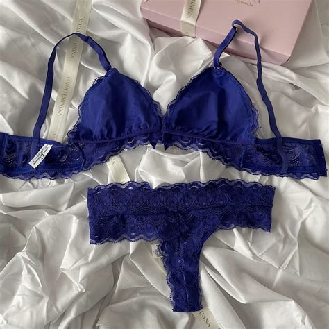 Conjunto De Lingerie Em Renda Suti Sem Bojo Sem Aro E Calcinha Fio Azul Bic Gabriela Toda