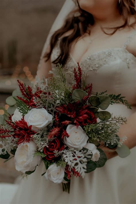 burgundy white  green winter wedding flowers reveal  review