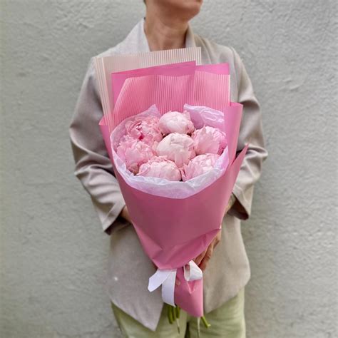 Купить букет пионов: доставка цветов недорого в Москве - интернет ...