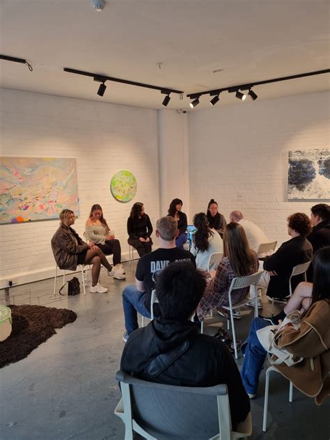 Setting The Scene: Contextualising Southeast Asian Art Community