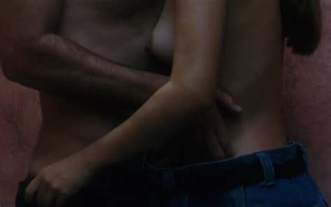 Nude video celebs Sílvia Águila nude Amor Vertical