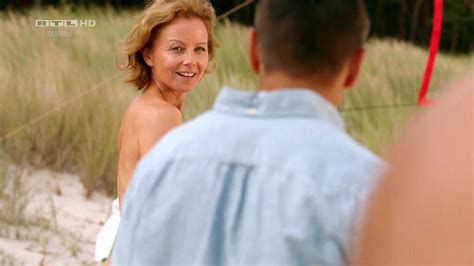 Naked Carina N Wiese in Alarm für Cobra 11 Autobahnpolizei