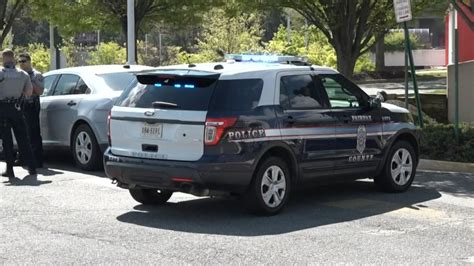 Charlize Theron Seduces Sofia Boutella In NSFW Atomic Blonde Trailer Wusa